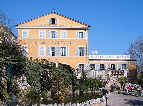 Book a VTC to visit Grasse